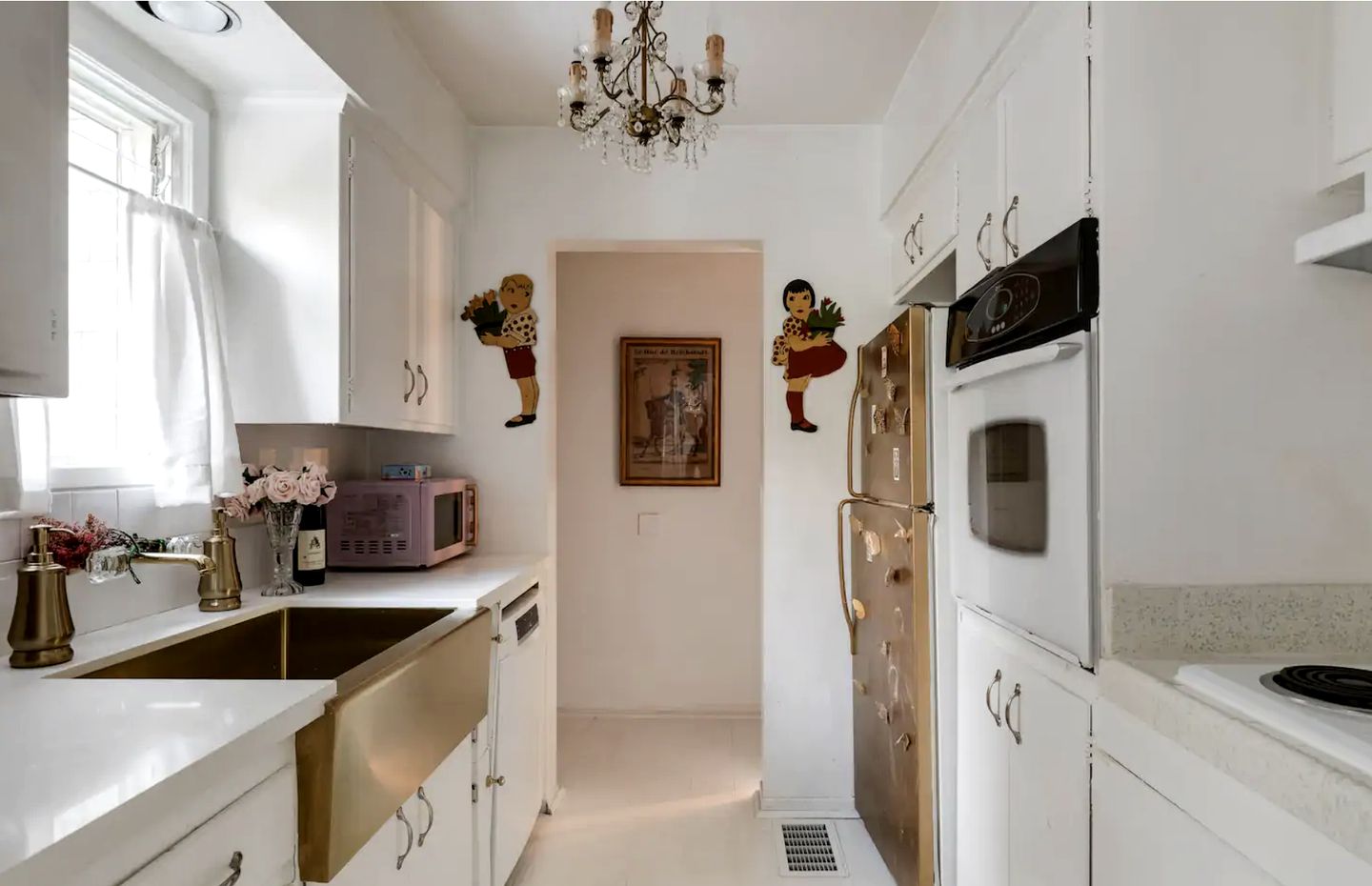 Majestic Topanga Vacation Rental with a Lovely Fireplace