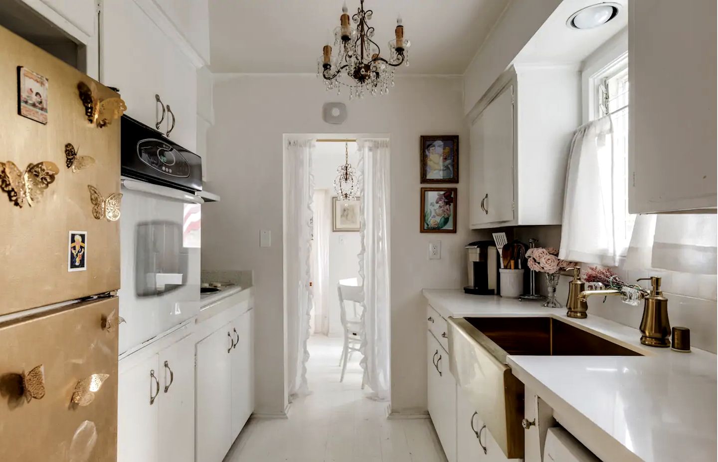 Majestic Topanga Vacation Rental with a Lovely Fireplace