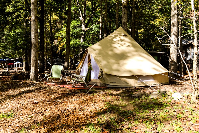 Bell tent rental for glamping in Tennessee