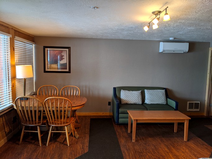 Crooked River Ranch Cabins, Vacation Rentals 62268, Terrebonne, United