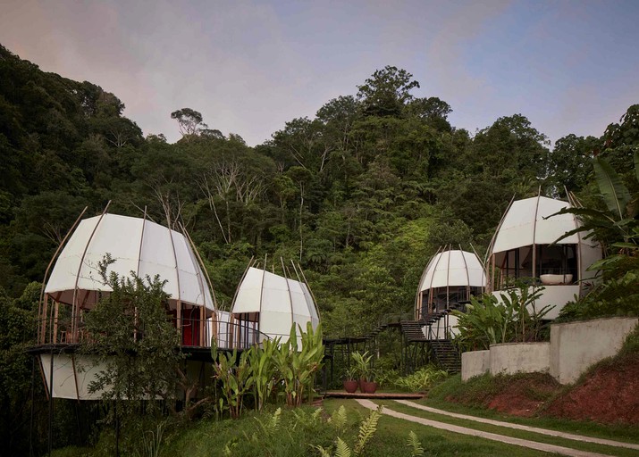 Huts (Uvita, Puntarenas, Costa Rica)