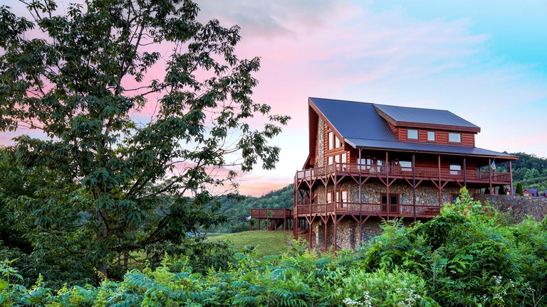 Log Cabins (United States of America, Dobson, North Carolina)