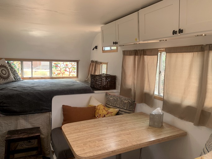 Airstreams (Santa Fe, New Mexico, United States of America)