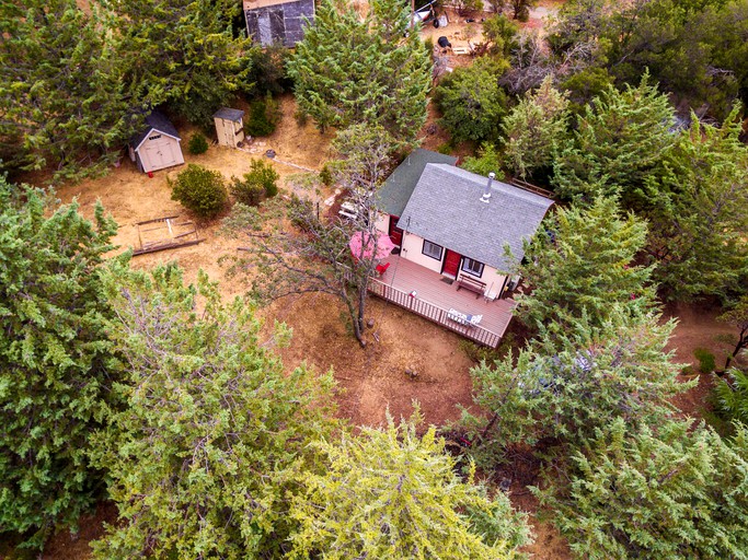 Cabins (Julian, California, United States of America)