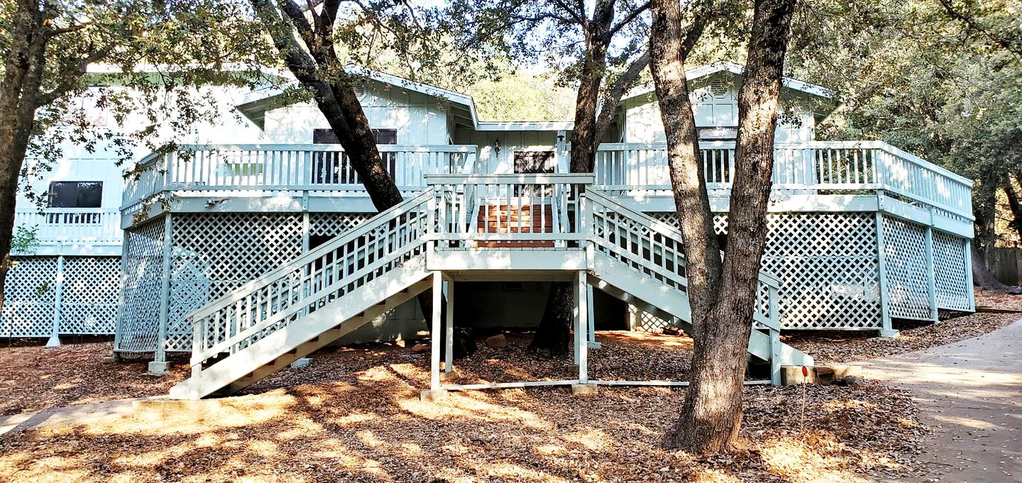 Pet-Friendly Cabin in Julian for Weekend Getaways in California