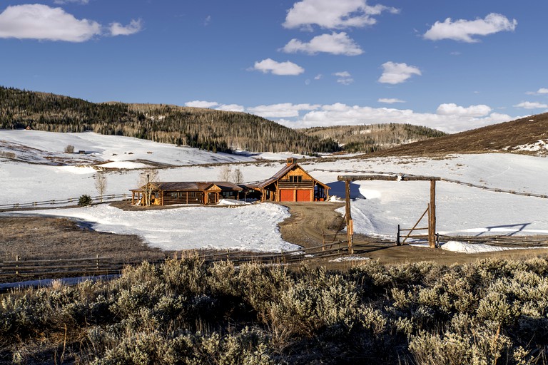 Cabins (Clark, Colorado, United States of America)