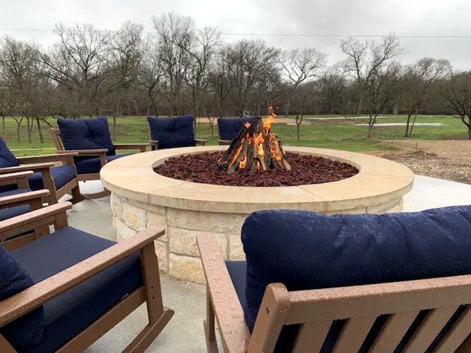 Tiny Houses (Hutto, Texas, United States of America)