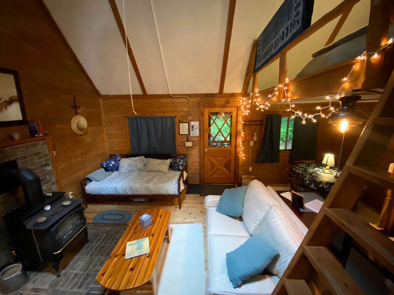 Rustic Cabin Rental for a Relaxing Weekend Getaway in Michigan