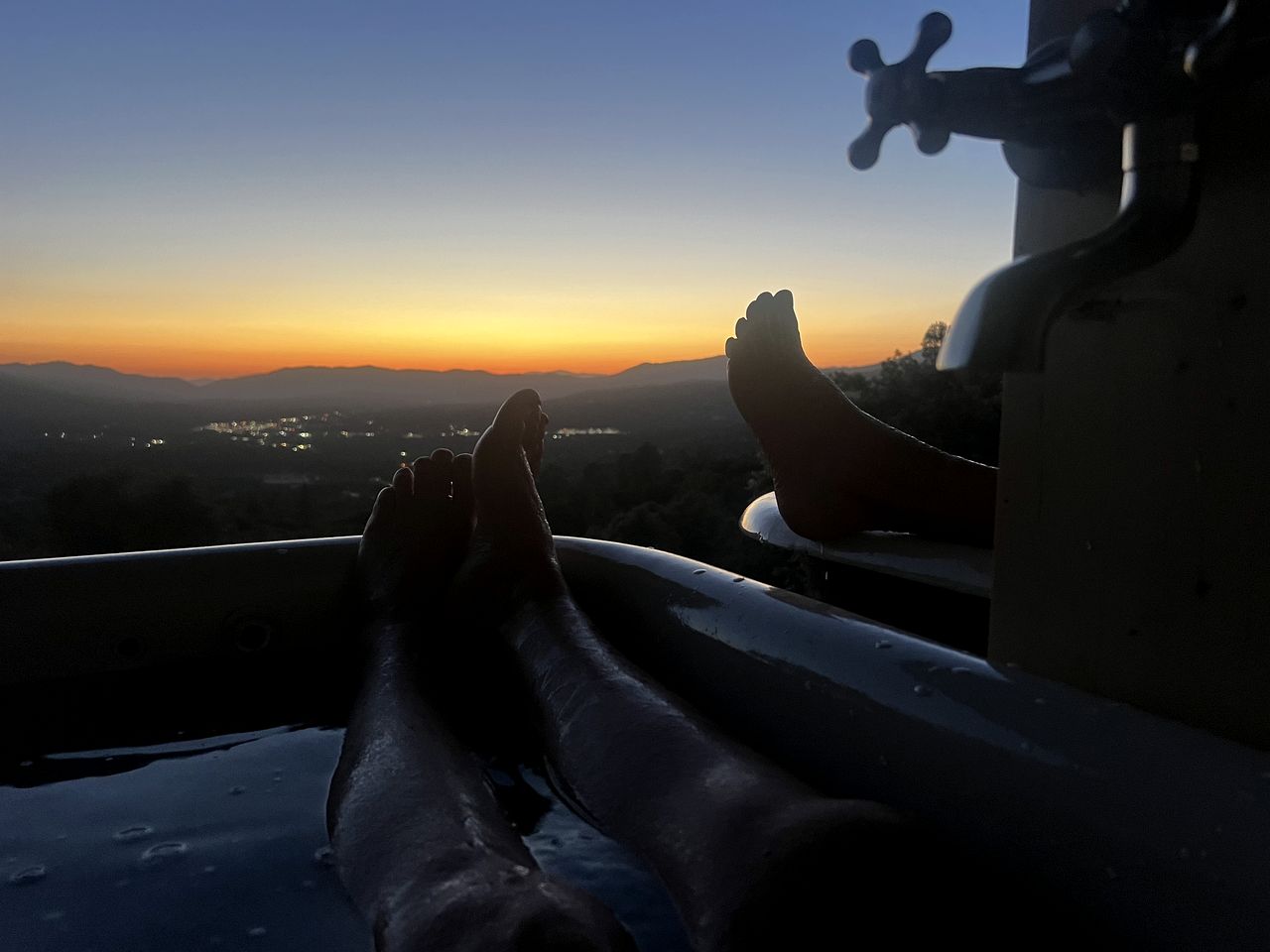 Wonderful Retro Trailer for Getaways near Yosemite