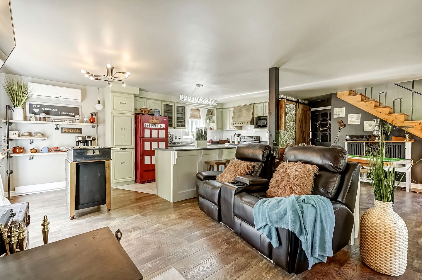Gorgeous Cottage Rental in Canada Ideal for a Couple's Retreat in Quebec