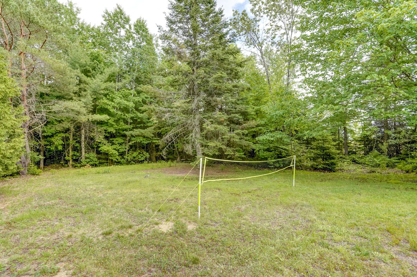 Gorgeous Cottage Rental in Canada Ideal for a Couple's Retreat in Quebec