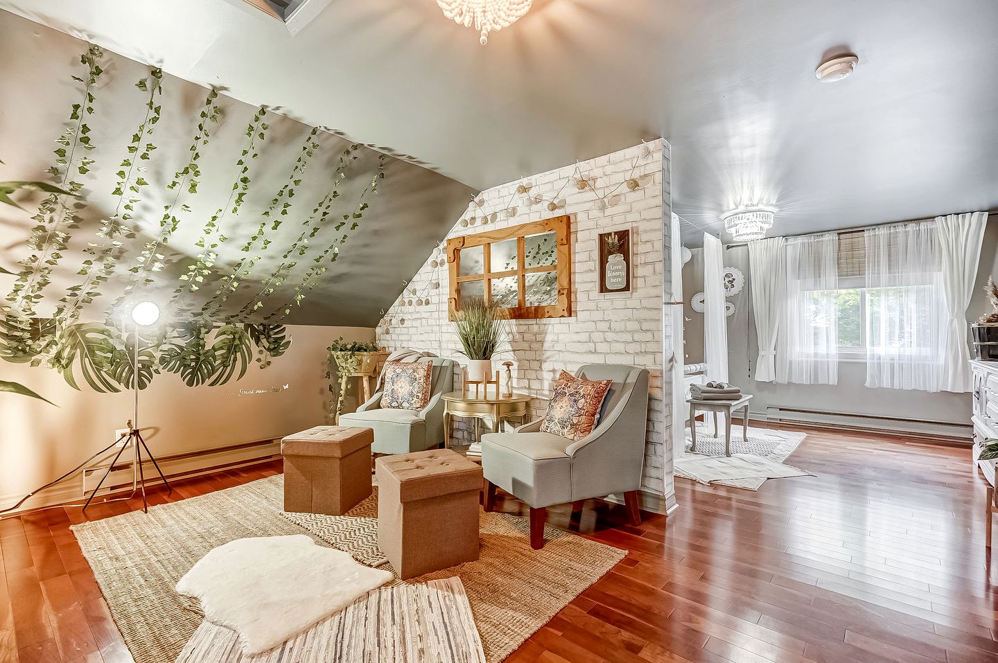 Gorgeous Cottage Rental in Canada Ideal for a Couple's Retreat in Quebec