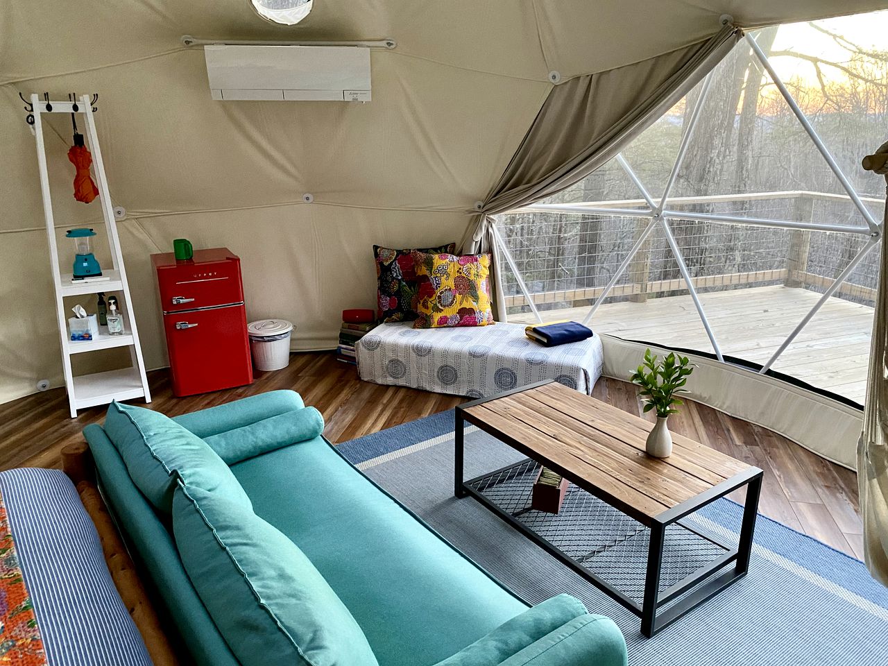 Fantastic Glamping Dome for Weekend Getaways from NYC