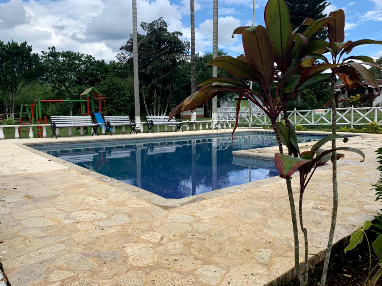 Unique Cabin Accommodation near Pereira, Colombia