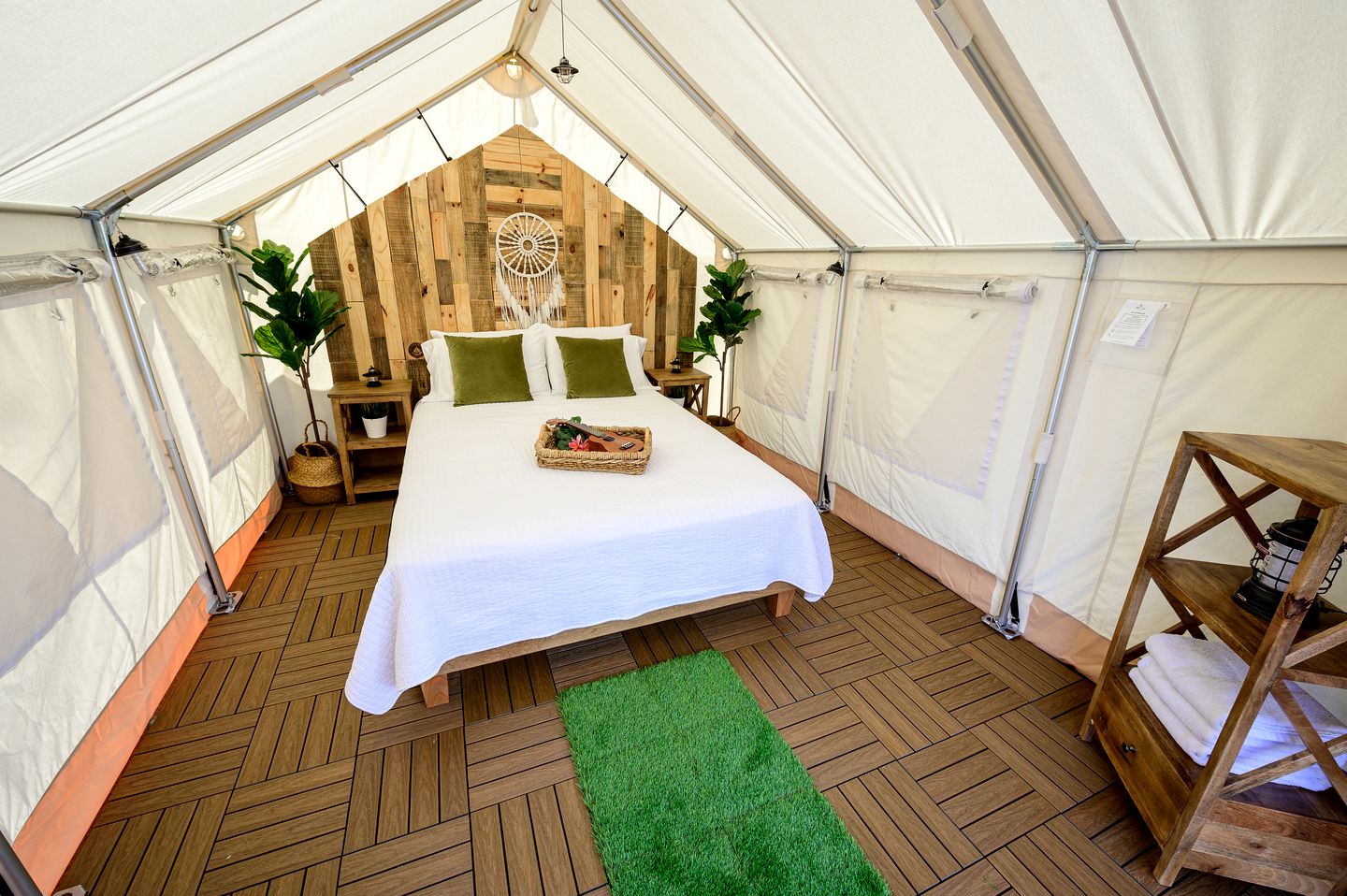 Incredible Mobile Tent Experience Ideal for Luxury Camping in Oahu, Hawaii