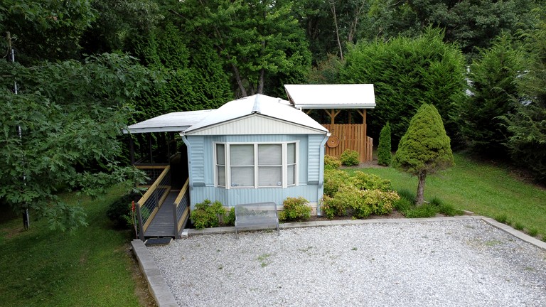 Cabins (United States of America, Arden, North Carolina)