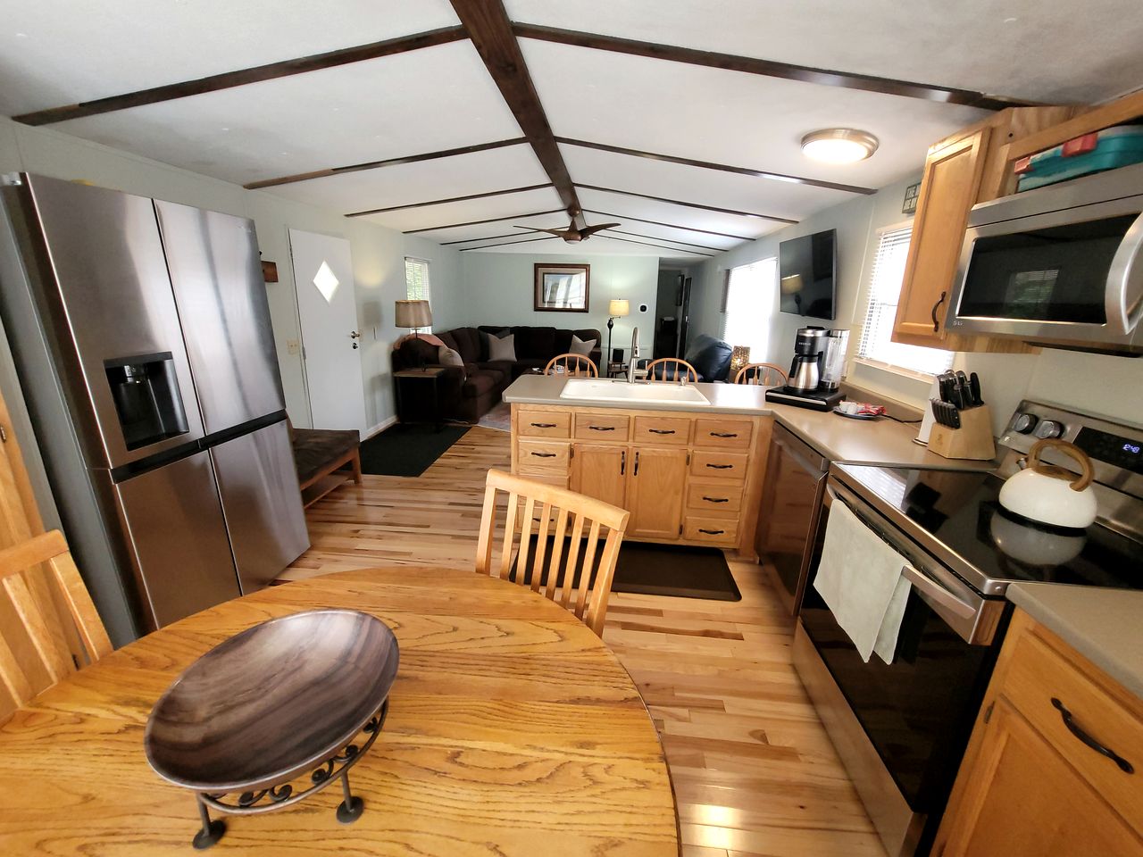 Topsy's Trailer, Private, Fast WiFi, Small Dog Ok, Hot Tub near  Arden, NC