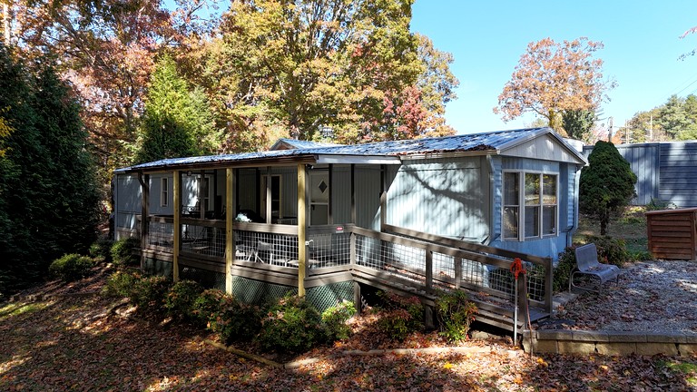 Cabins (United States of America, Arden, North Carolina)