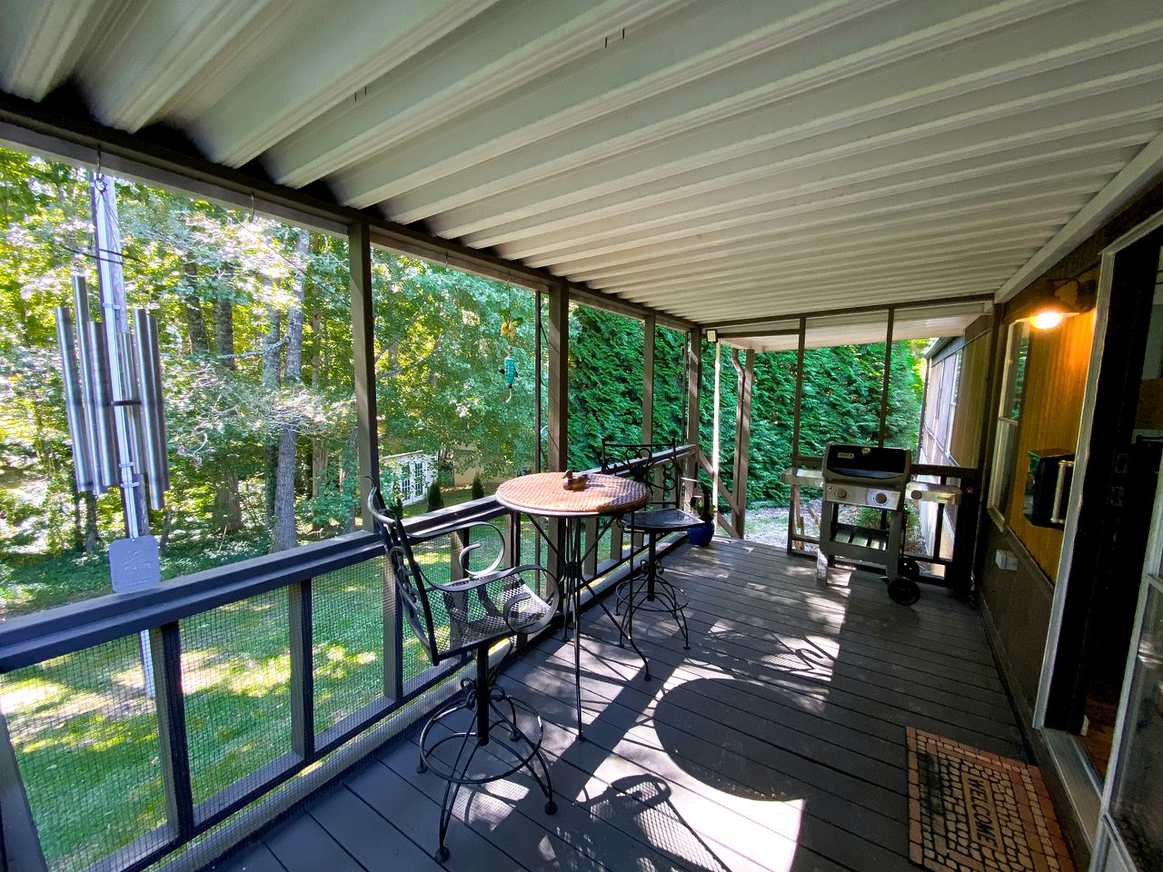 Topsy's Trailer, Private, Fast WiFi, Small Dog Ok, Hot Tub near  Arden, NC