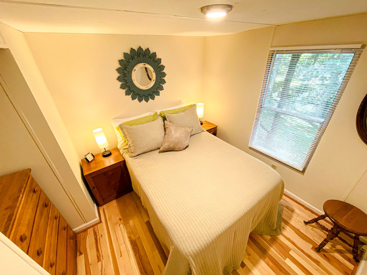Topsy's Trailer, Private, Fast WiFi, Small Dog Ok, Hot Tub near  Arden, NC