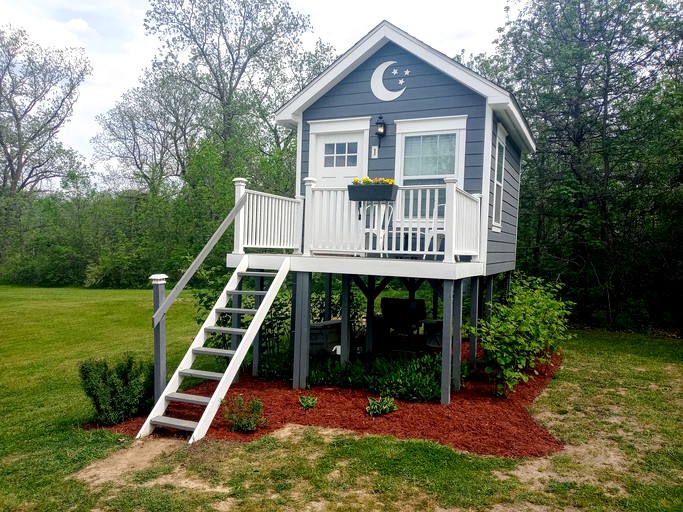 Tree Houses (Michigan, United States of America)