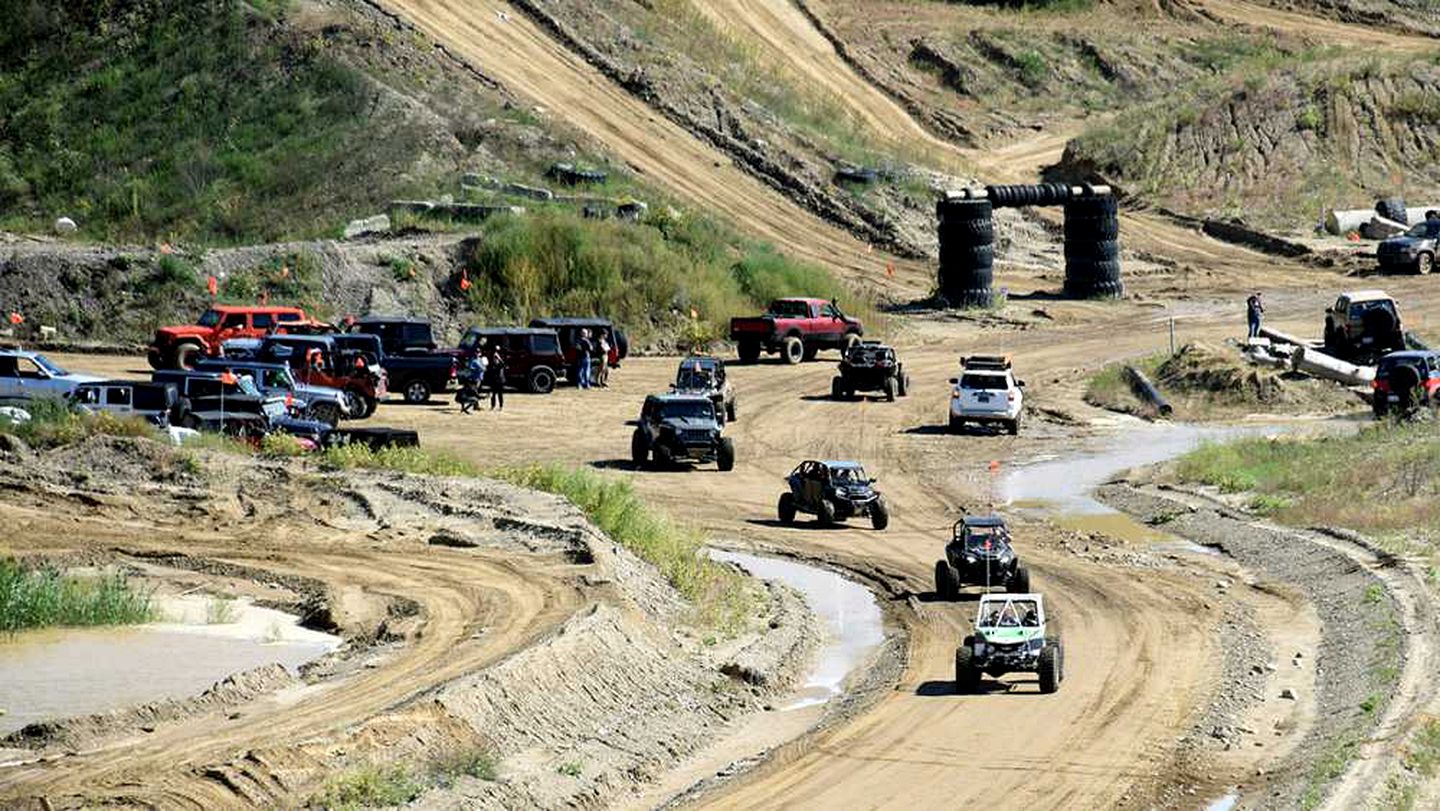 Beautiful Treehouse Under The Stars Near Wolverine, Michigan