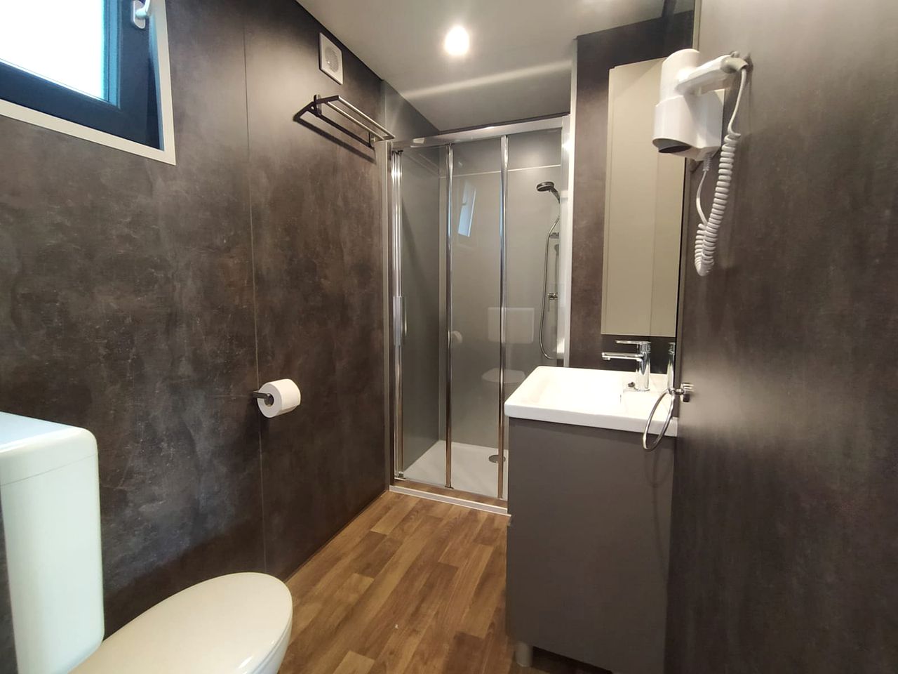 Exclusive Beachfront Bungalow For a Family Holiday in Pula, Croatia