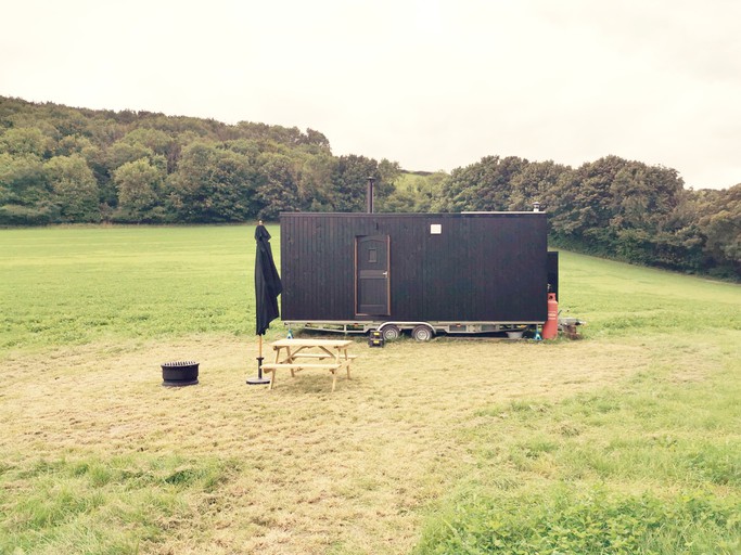 Cabins (Dorset, England, United Kingdom)
