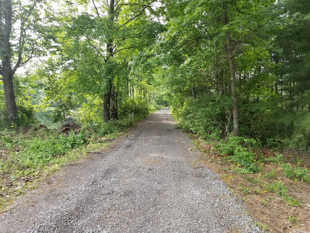 Idyllic Tiny House with a Chiminea Ideal for Weekend Getaways from Boston