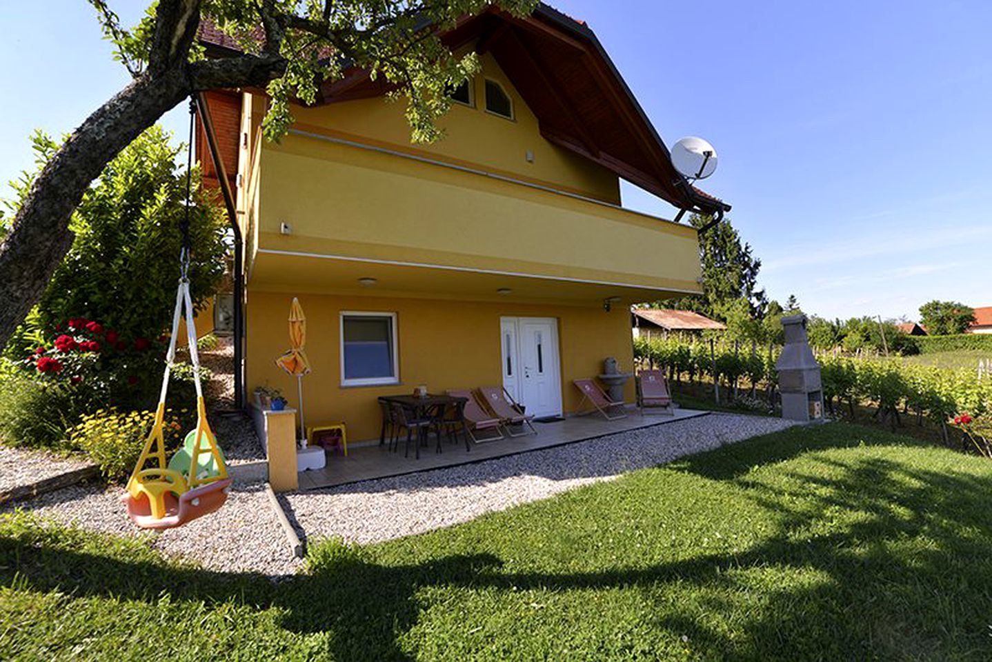 Rural Cottage Rental Ideal for Glamping in Slovenia