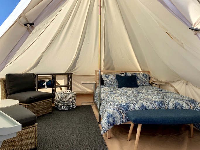 Bell Tents (Lincoln City, Oregon, United States of America)