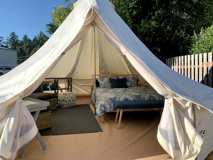 Bell tent rental for glamping in Oregon