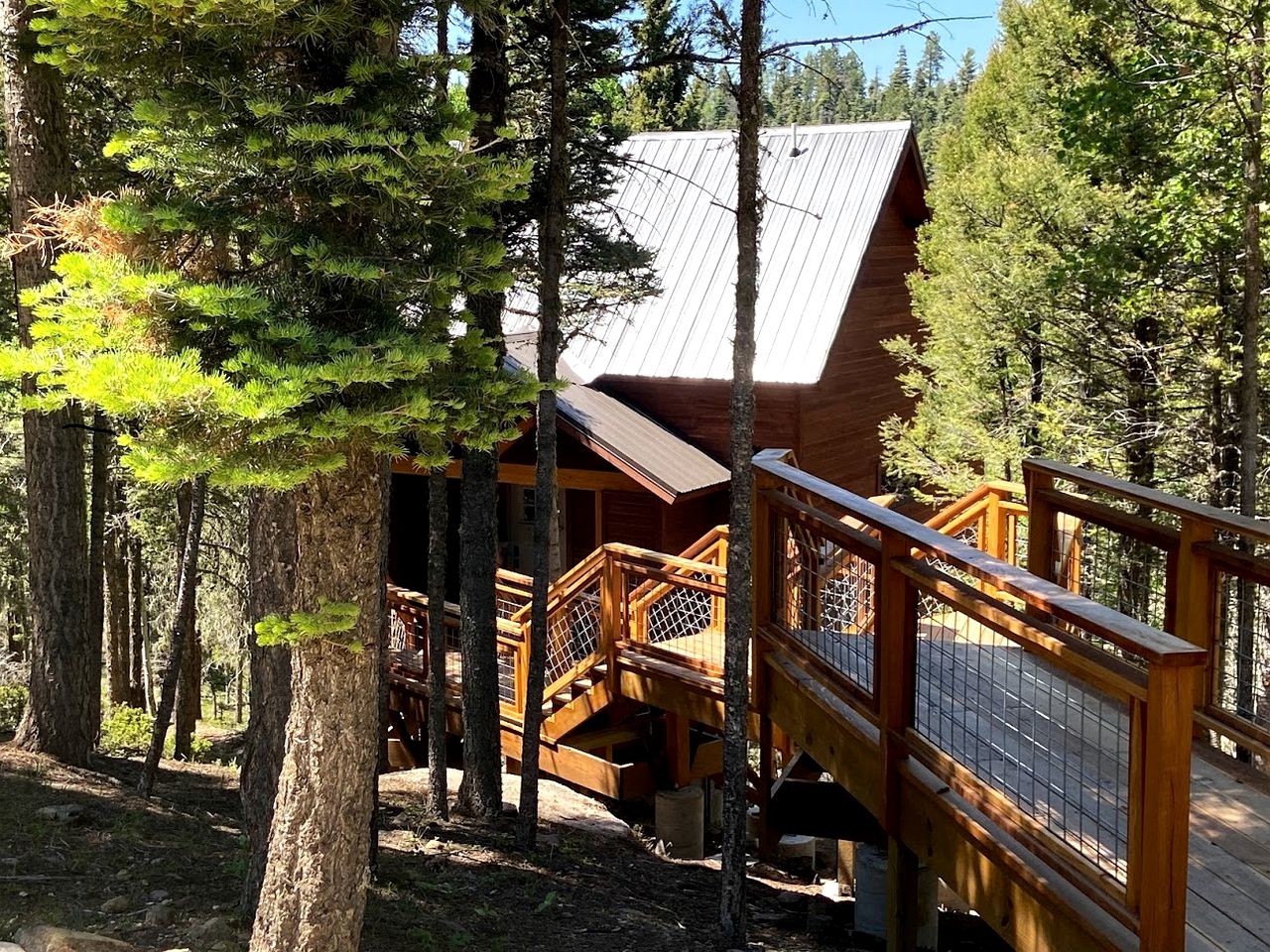 Luxury Tree House Rental Perfect for New Mexico Glamping