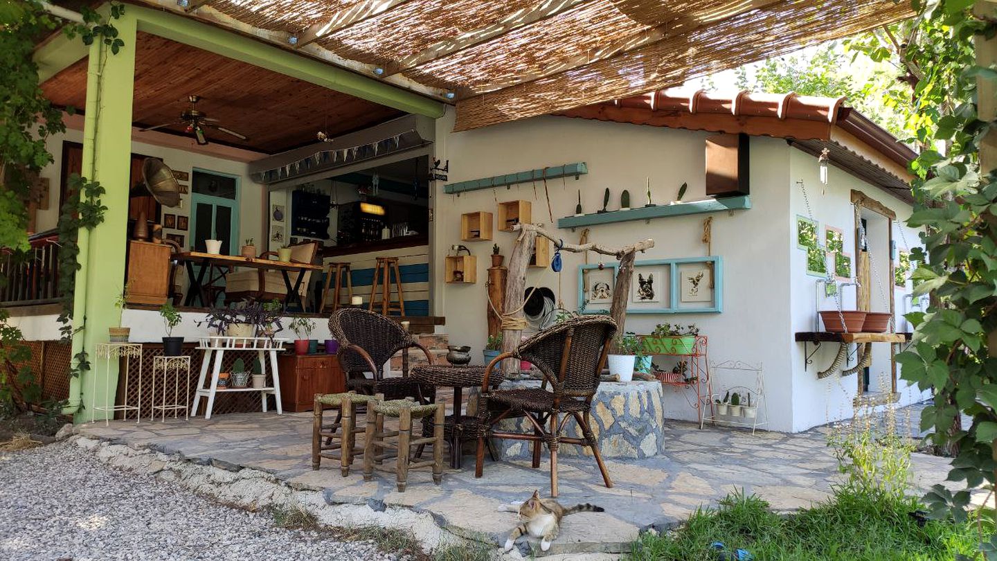 Romantic Bell Tent Rental with Pool Ideal for a Couple's Holiday in Turkey