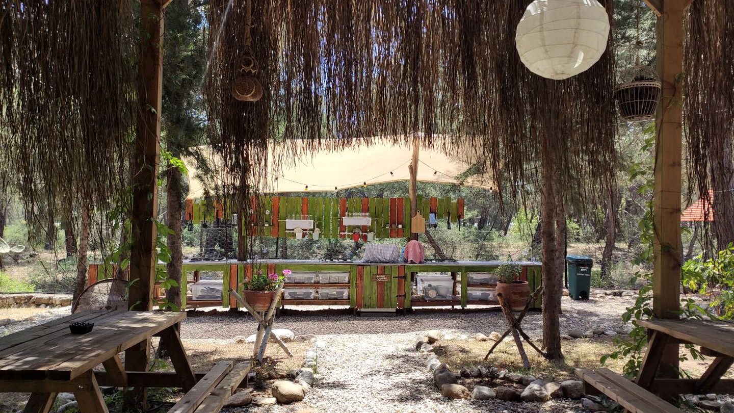 Romantic Bell Tent Rental with Pool Ideal for a Couple's Holiday in Turkey