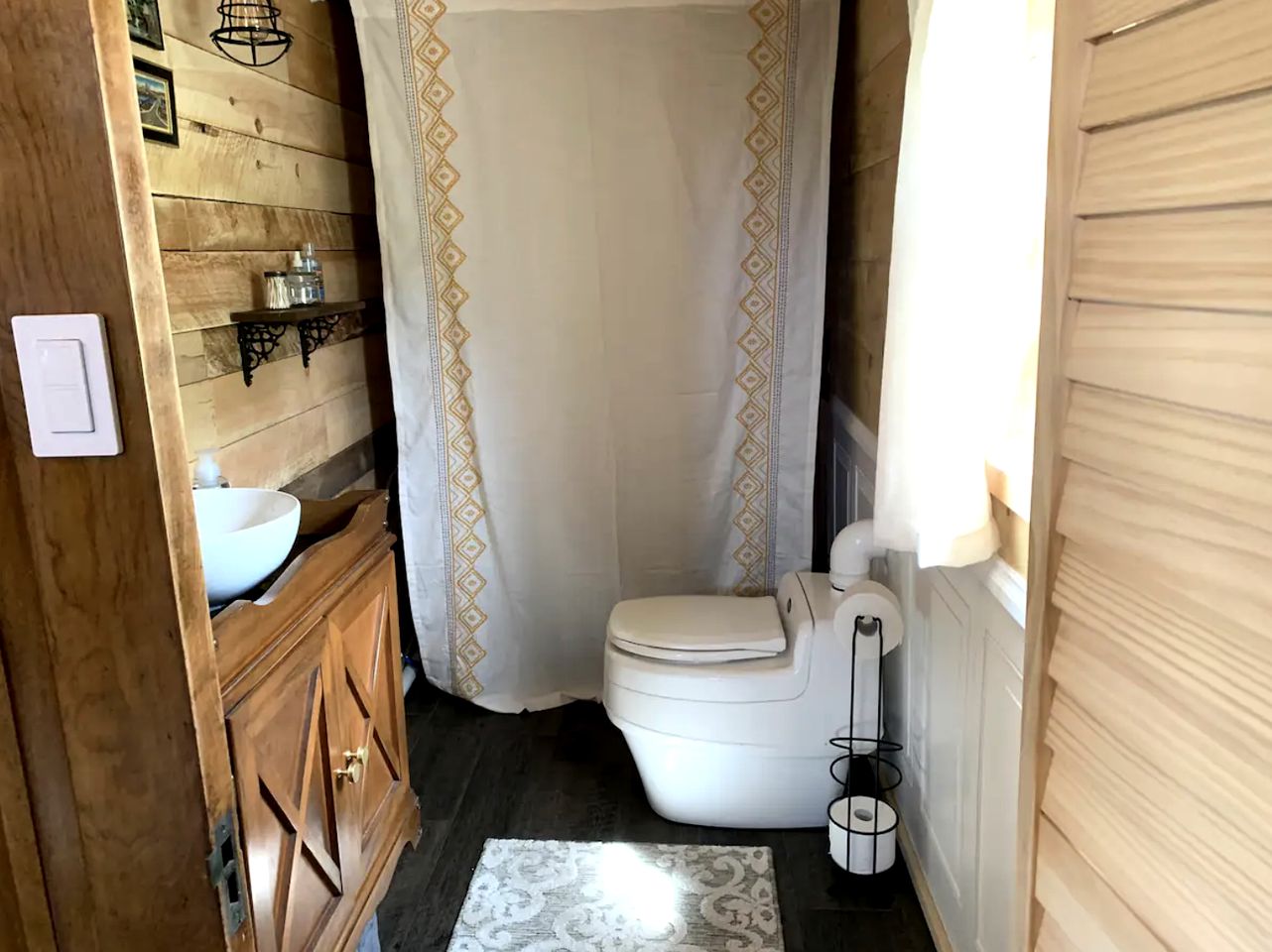 Charming Pet-Friendly Log Cabin Rental for Relaxing Getaways in Ringtown, Pennsylvania