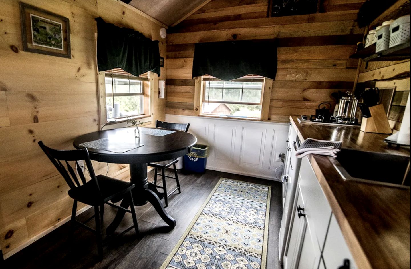 Charming Pet-Friendly Log Cabin Rental for Relaxing Getaways in Ringtown, Pennsylvania