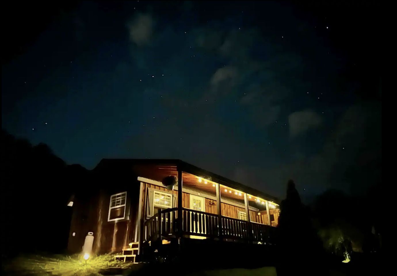 Charming Pet-Friendly Log Cabin Rental for Relaxing Getaways in Ringtown, Pennsylvania