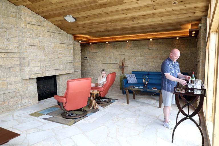 Designer Rentals (Bellevue, Iowa, United States of America)