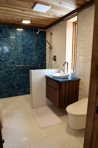 Designer Rentals (Bellevue, Iowa, United States of America)