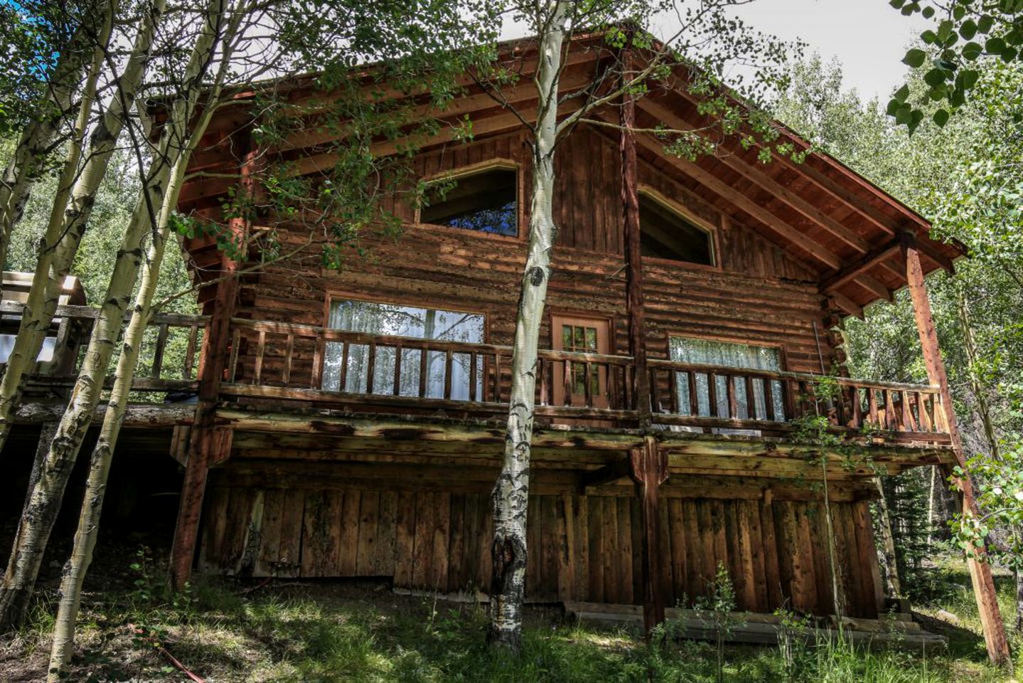 Spacious 2/BR + Loft Cabins Secluded in the San Juan Wilderness