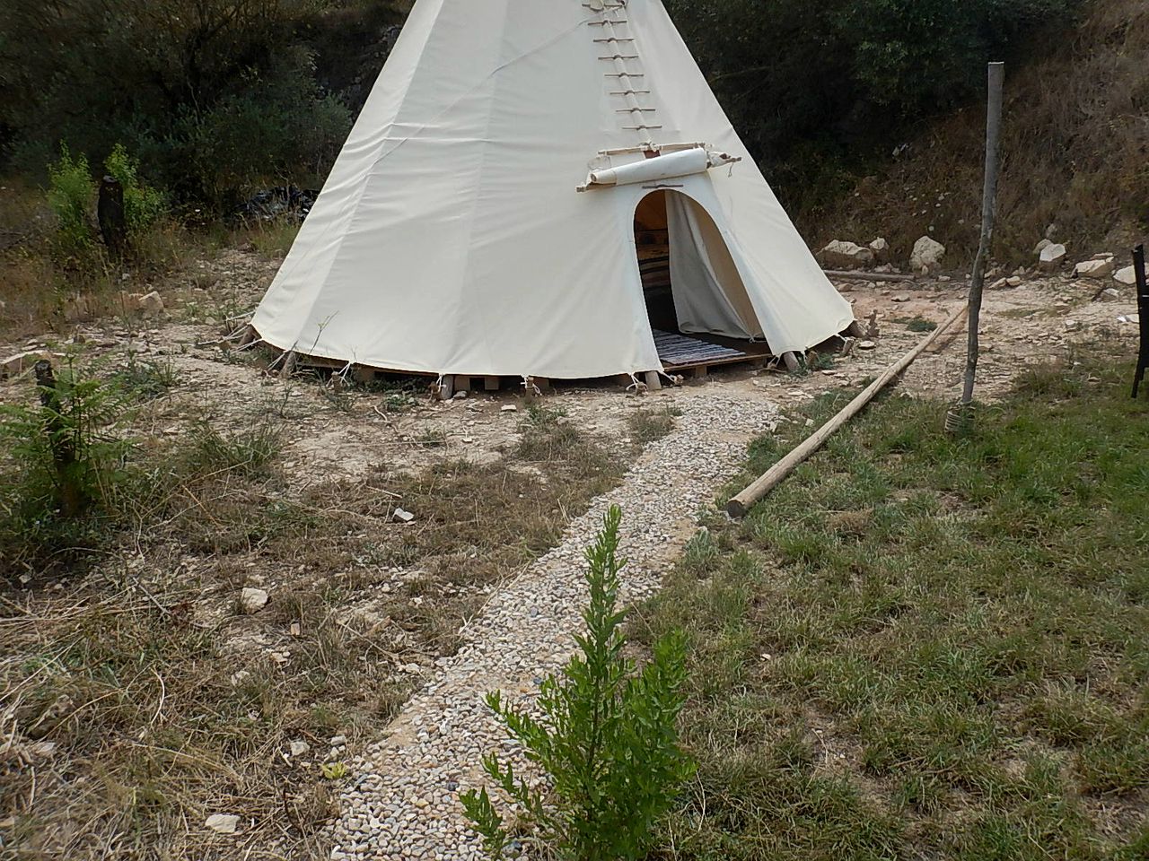 Eco Tipi in Cobera d'Ebre, Ideal for Terra Alta Camping