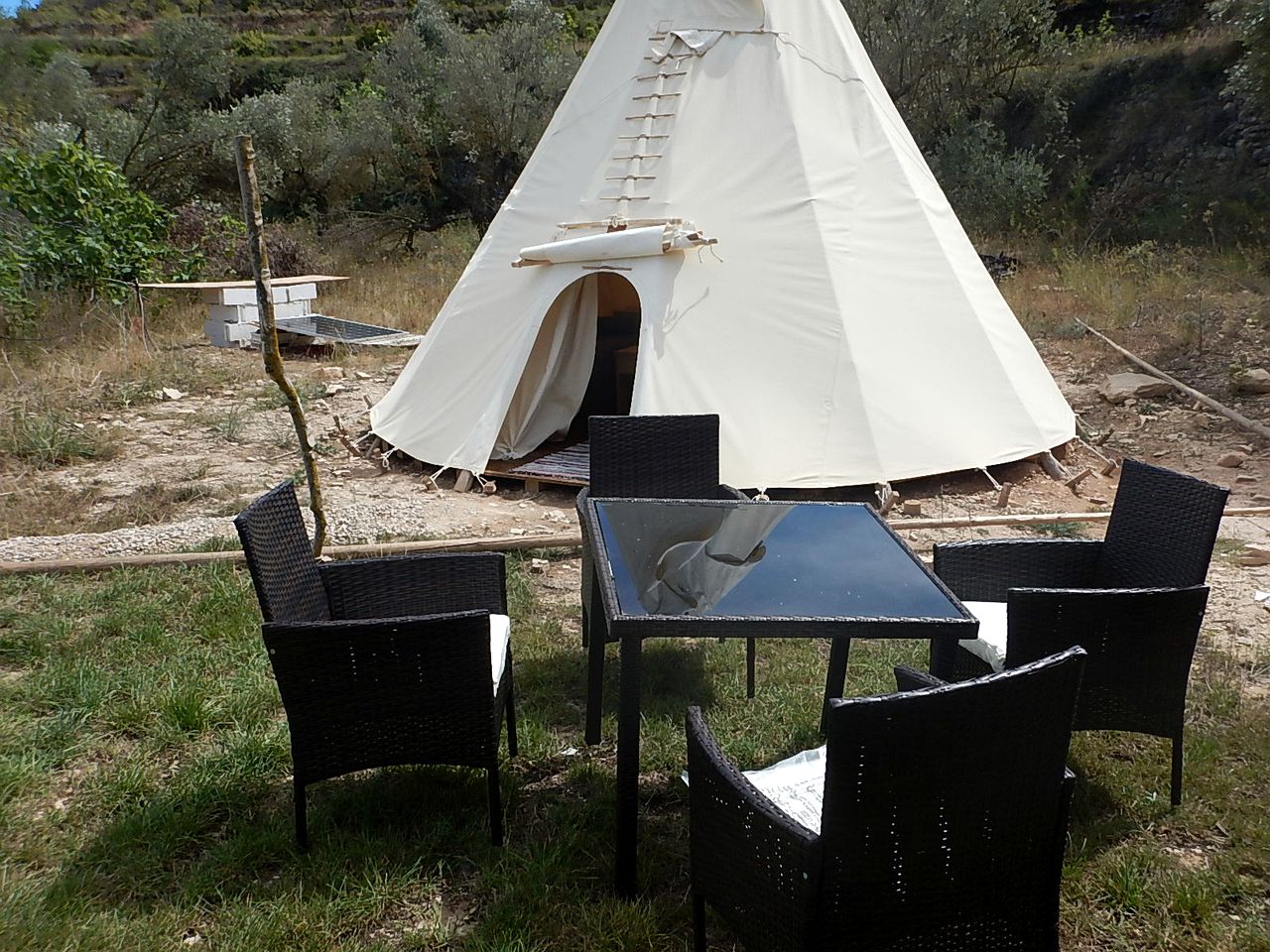 Eco Tipi in Cobera d'Ebre, Ideal for Terra Alta Camping