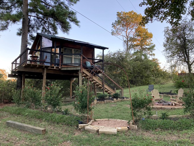 Tree Houses (Willis, Texas, United States of America)