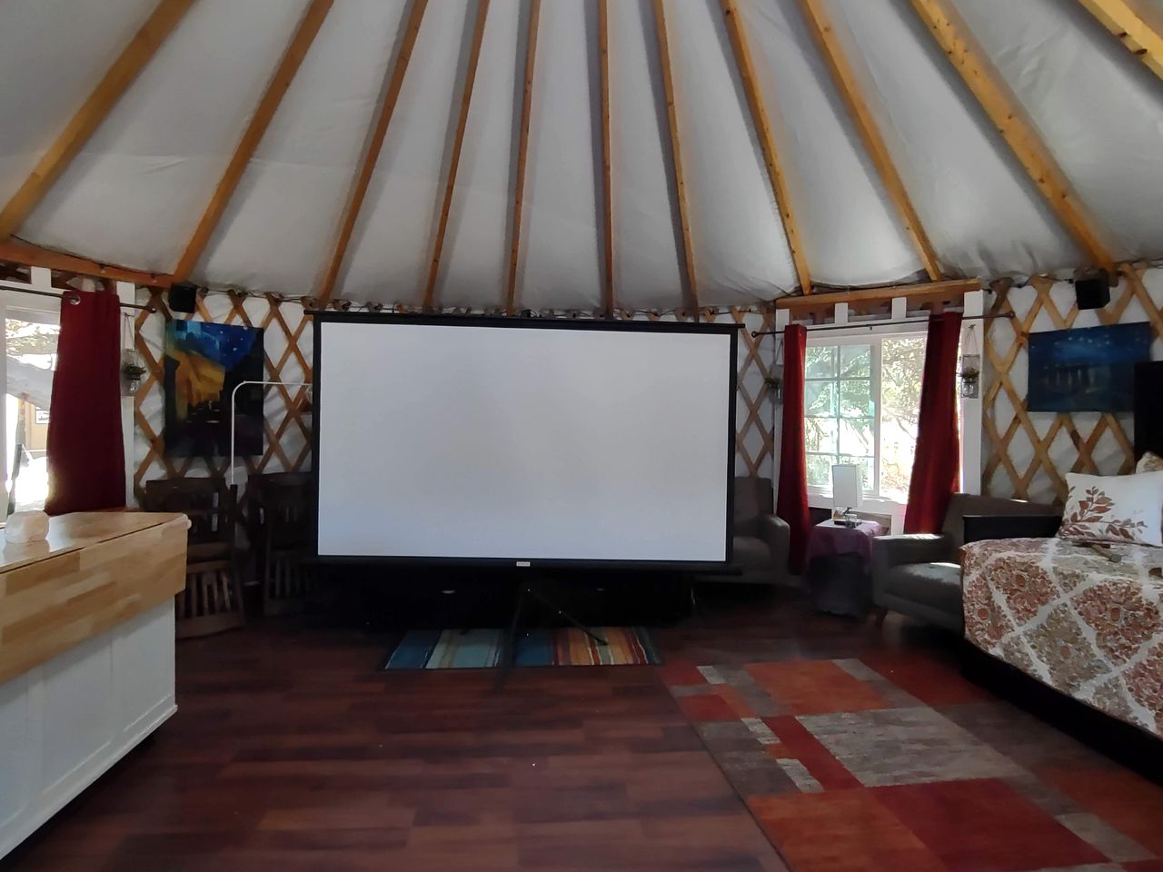 Cozy Glamping Yurt in Santa Paula for a Family Vacation in California
