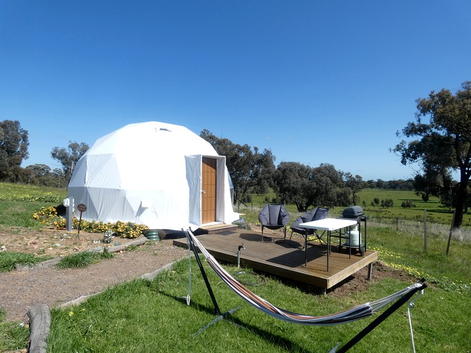 Stunning Dome Escape for Romantic Glamping Trips in Victoria, Australia