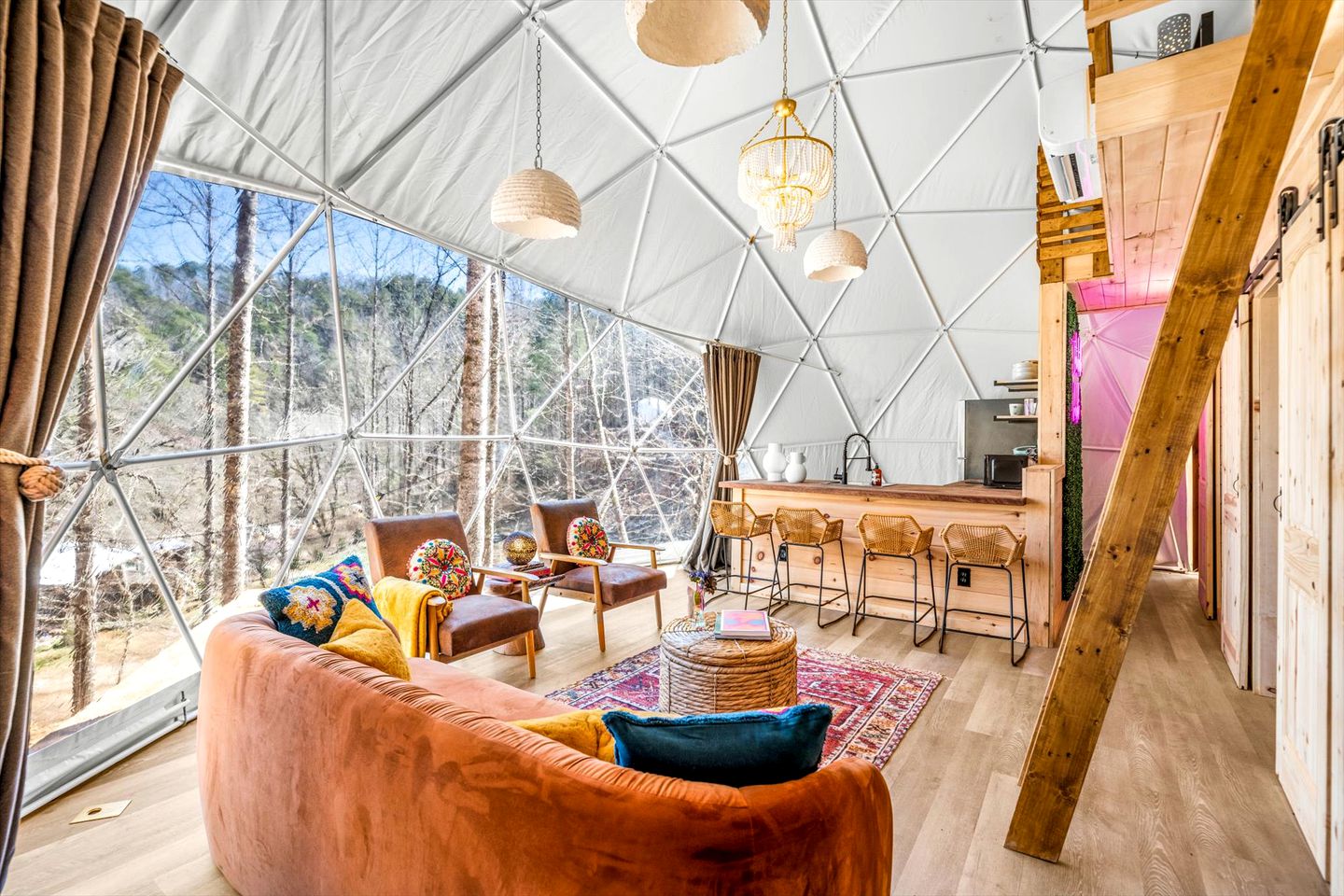 Secluded Dome for a Beautiful Tennessee Vacation