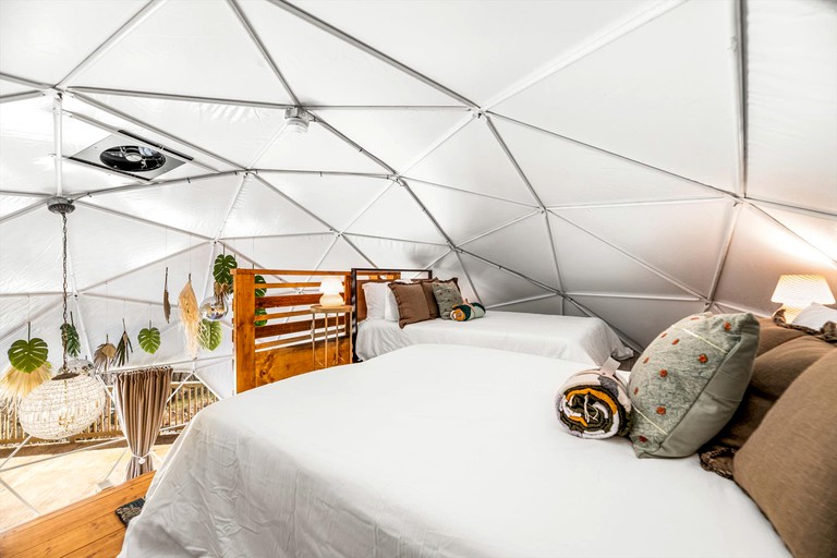 Domes (United States of America, Cosby, Tennessee)