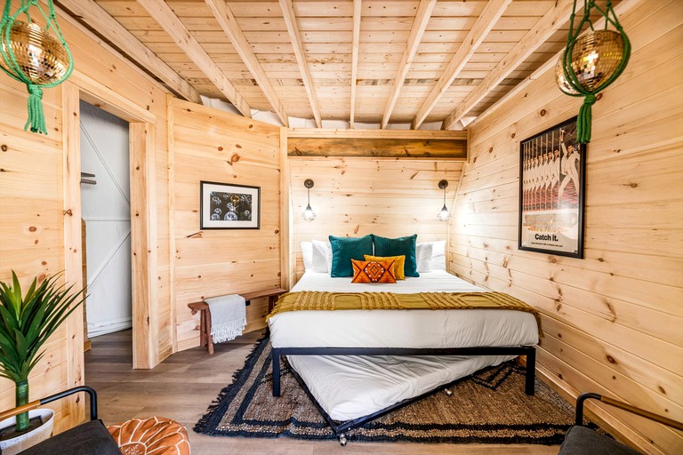 Domes (United States of America, Cosby, Tennessee)