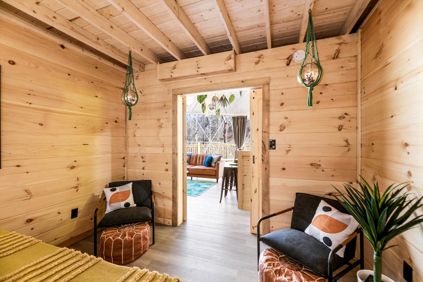 Fantastic Dome Rental for an Amazing Tennessee Glamping Experience